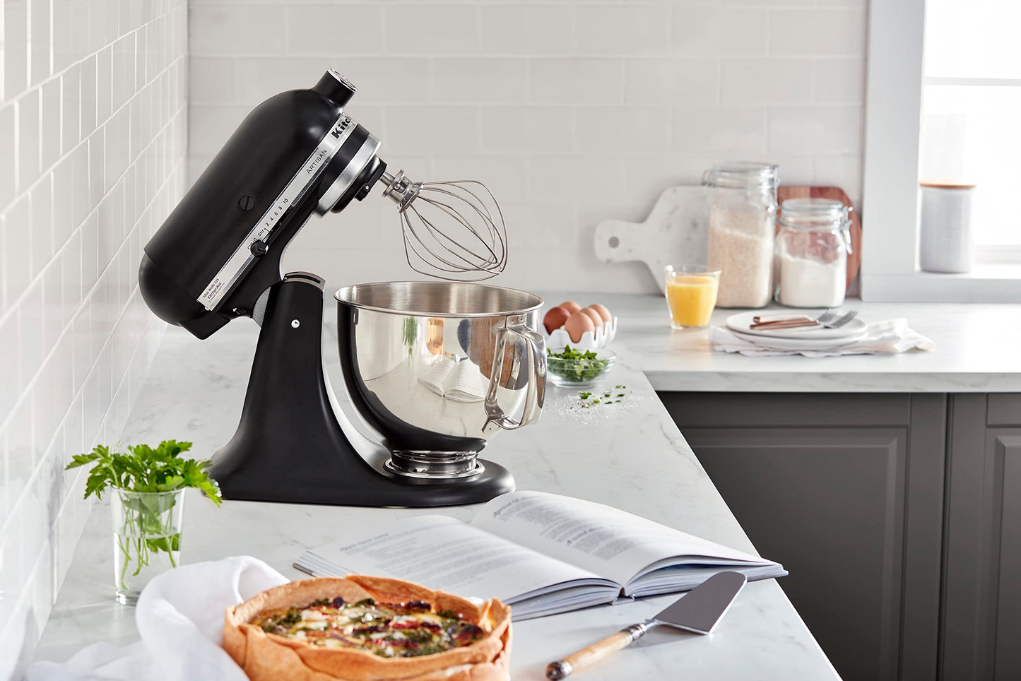 KitchenAid Artisan Series 5 Quart Tilt Head Stand Mixer with Pouring Shield KSM150PS, Removable bowl, Aqua Sky