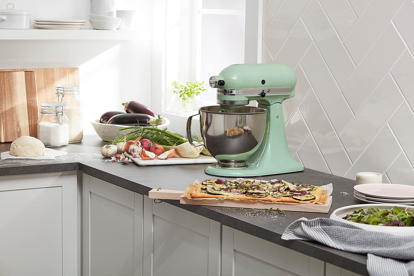 KitchenAid Artisan Series 5 Quart Tilt Head Stand Mixer with Pouring Shield KSM150PS, Removable bowl, Aqua Sky