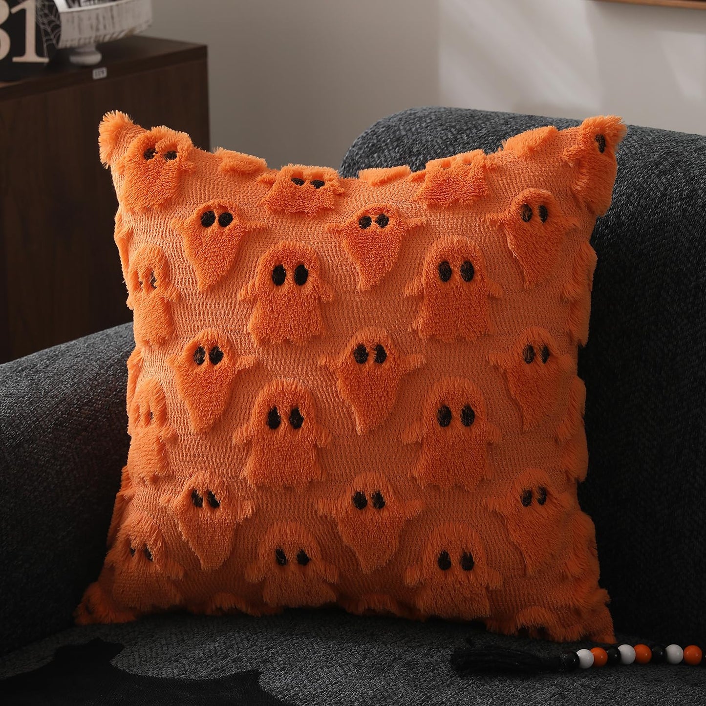 DFXSZ Halloween Pillow Covers 18x18 inch Set of 2 White Ghost Throw Pillow Cases Soft Plush Faux Fur Wool Couch Cushion Case for Chair Sofa Bedroom Living Room Home Decor PTK03A18
