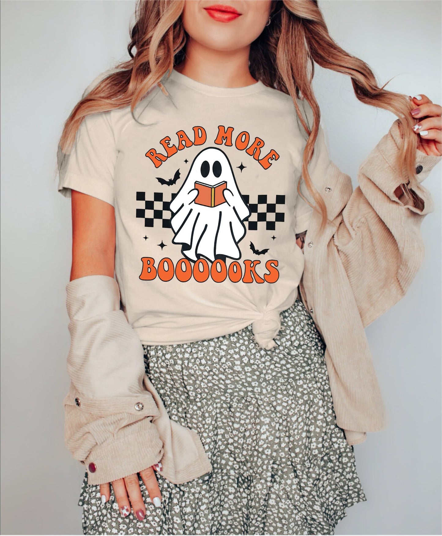 Halloween Teacher Shirts for Women Groovy Read More Books Ghost T-Shirt Short Sleeve Halloween Party Tee Tops