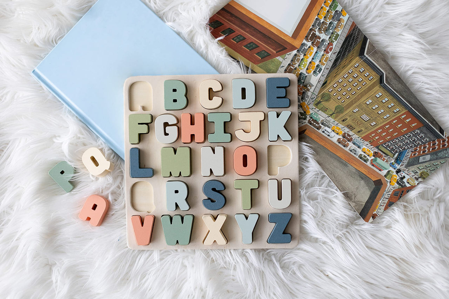 Pearhead 3 Piece Wooden Holiday Puzzle, Kids Christmas Puzzle, Holiday Puzzle Stocking Stuffer, Christmas Toys for Children, Holiday Toy Ideas, 3 Piece Set
