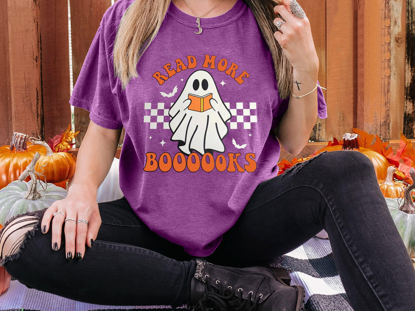 Halloween Teacher Shirts for Women Groovy Read More Books Ghost T-Shirt Short Sleeve Halloween Party Tee Tops