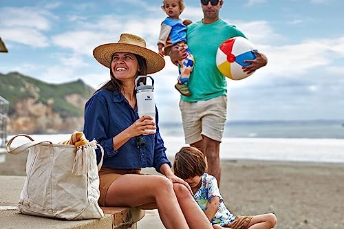 Stanley IceFlow Stainless Steel Tumbler - Vacuum Insulated Water Bottle for Home, Office or Car Reusable Cup with Straw Leak Resistant Flip Cold for 12 Hours or Iced for 2 Days, Mist, 30 OZ / 0.89 L