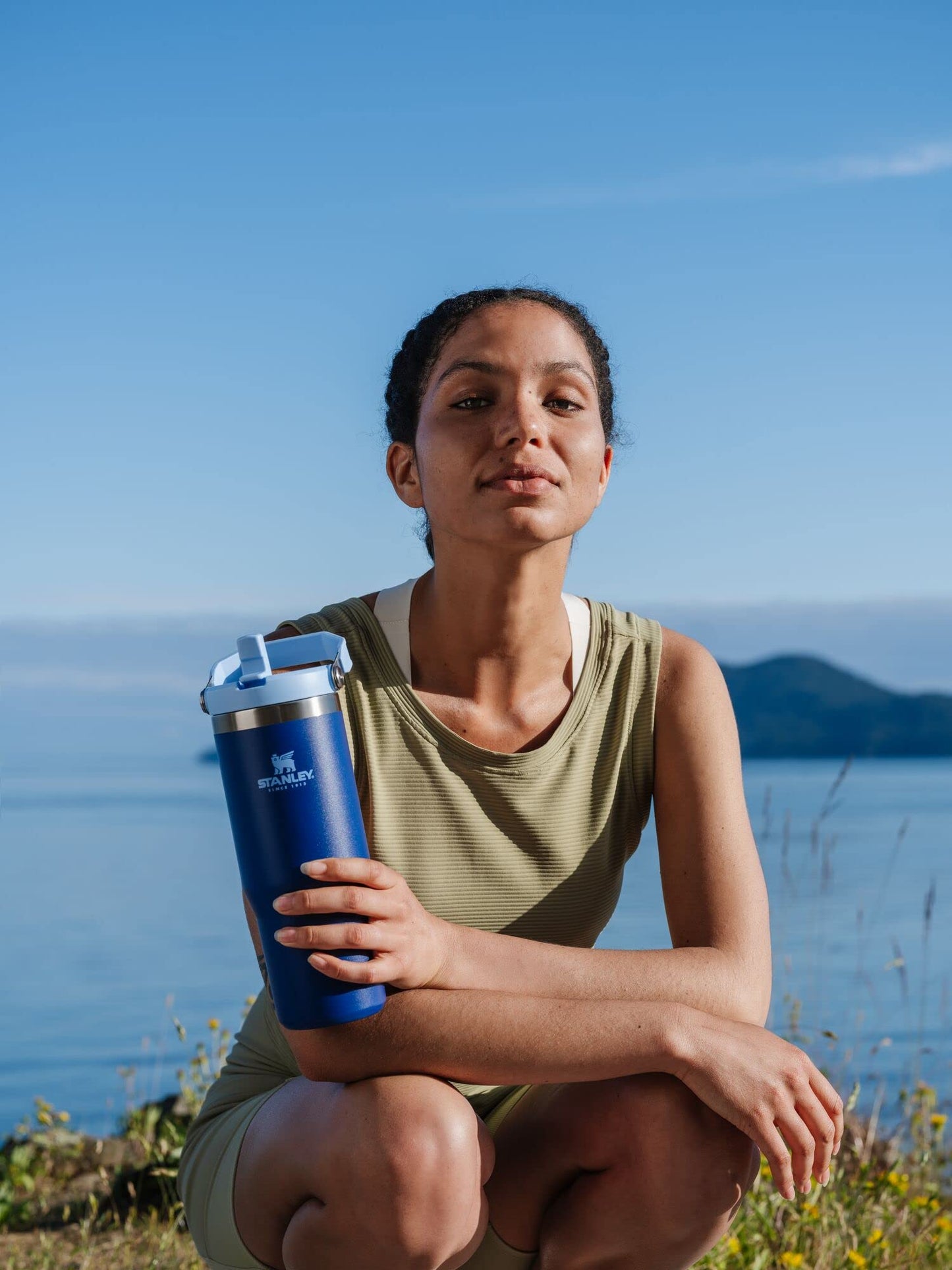 Stanley IceFlow Stainless Steel Tumbler - Vacuum Insulated Water Bottle for Home, Office or Car Reusable Cup with Straw Leak Resistant Flip Cold for 12 Hours or Iced for 2 Days, Mist, 30 OZ / 0.89 L