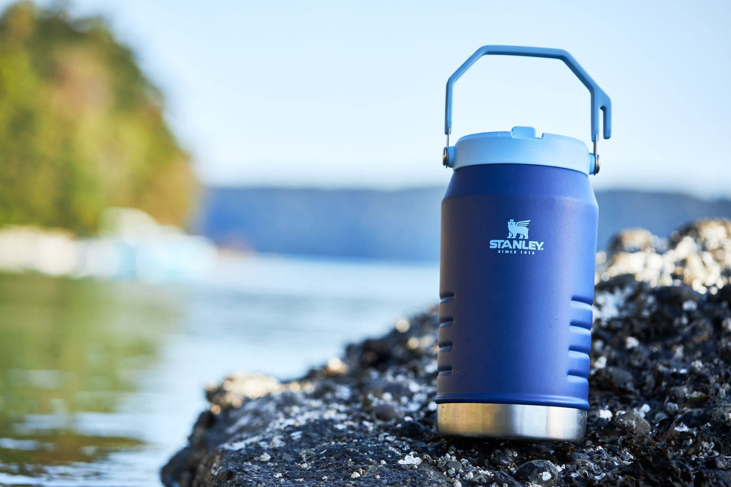 Stanley IceFlow Stainless Steel Tumbler - Vacuum Insulated Water Bottle for Home, Office or Car Reusable Cup with Straw Leak Resistant Flip Cold for 12 Hours or Iced for 2 Days, Mist, 30 OZ / 0.89 L