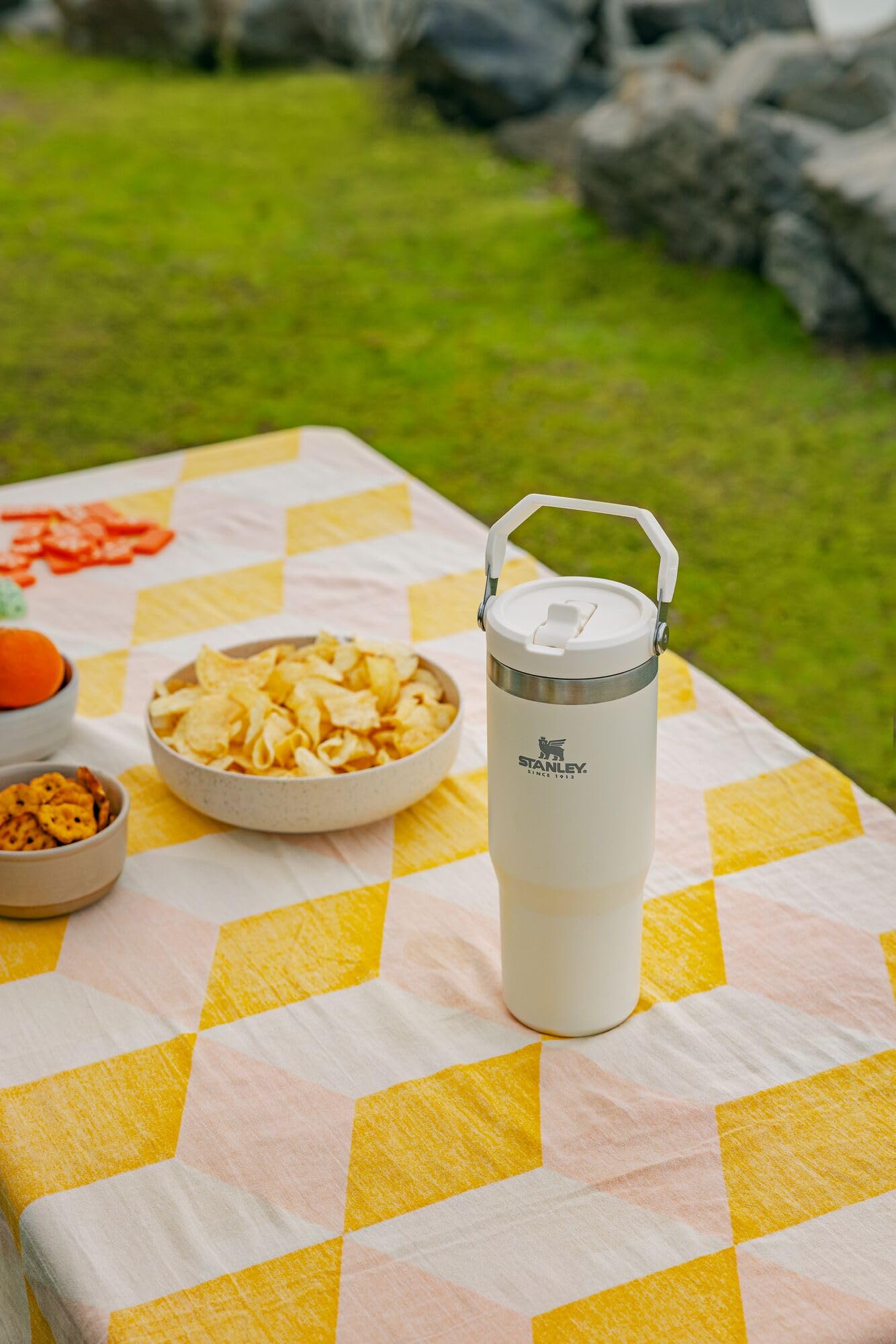 Stanley IceFlow Stainless Steel Tumbler - Vacuum Insulated Water Bottle for Home, Office or Car Reusable Cup with Straw Leak Resistant Flip Cold for 12 Hours or Iced for 2 Days, Mist, 30 OZ / 0.89 L
