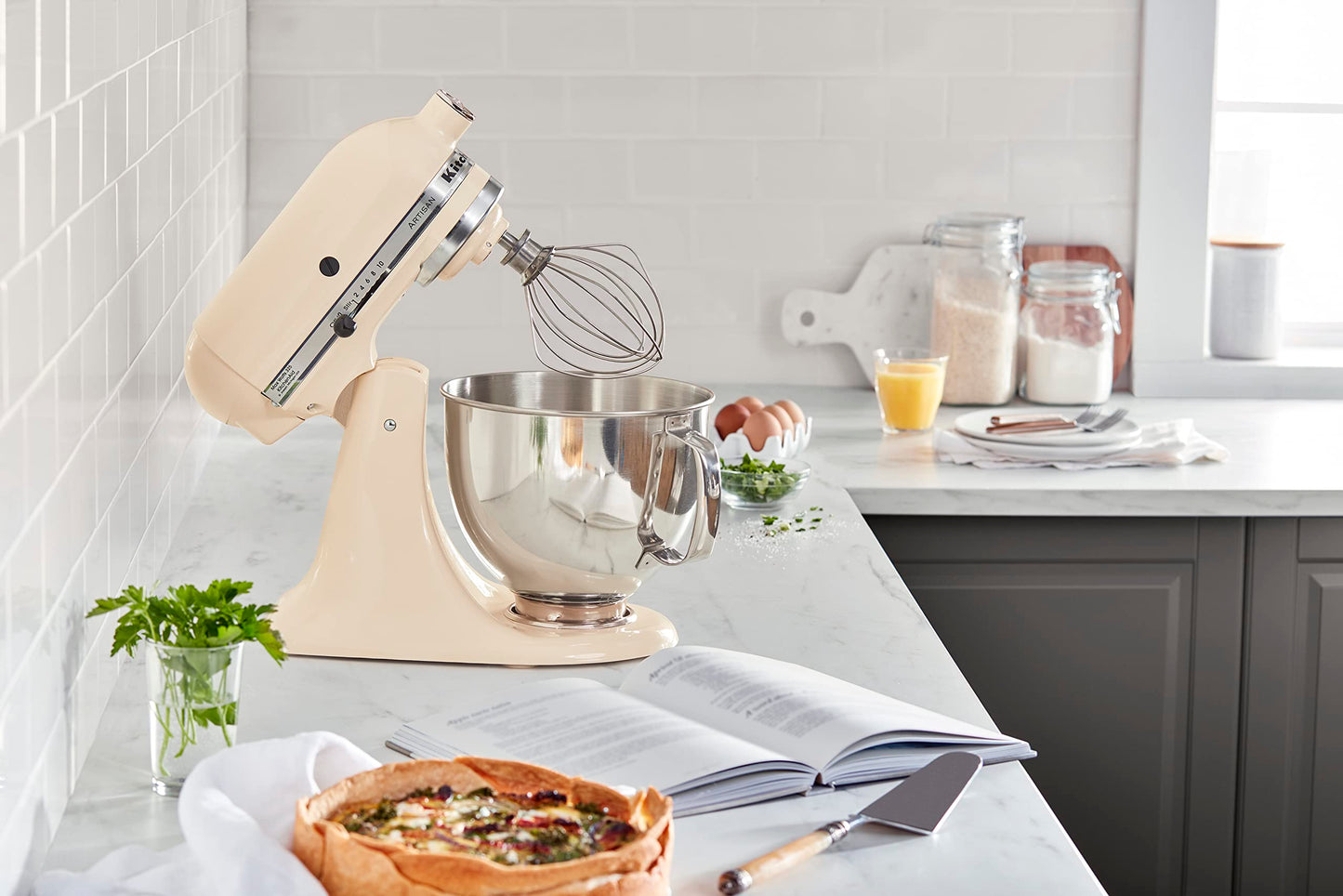 KitchenAid Artisan Series 5 Quart Tilt Head Stand Mixer with Pouring Shield KSM150PS, Removable bowl, Aqua Sky