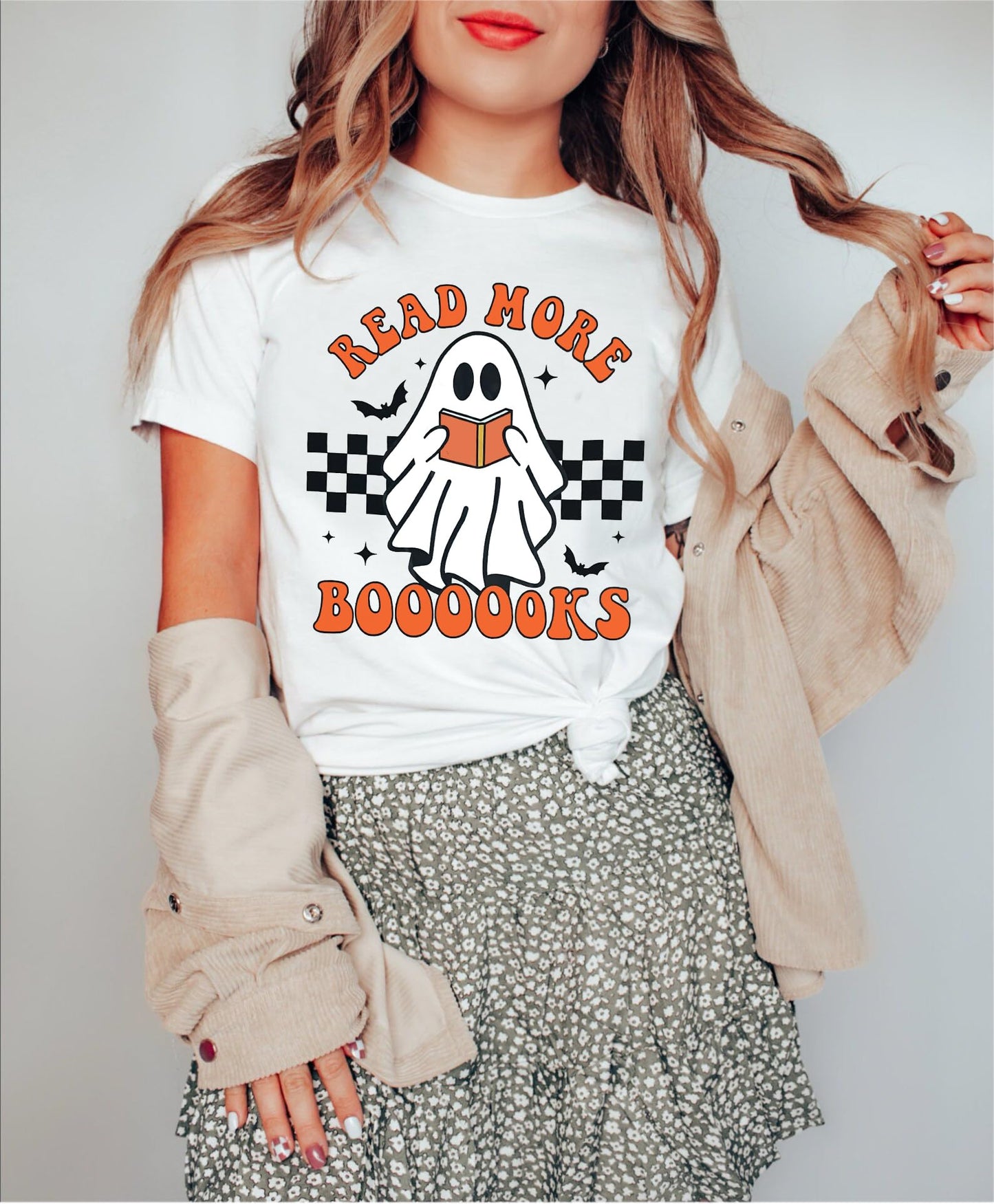 Halloween Teacher Shirts for Women Groovy Read More Books Ghost T-Shirt Short Sleeve Halloween Party Tee Tops