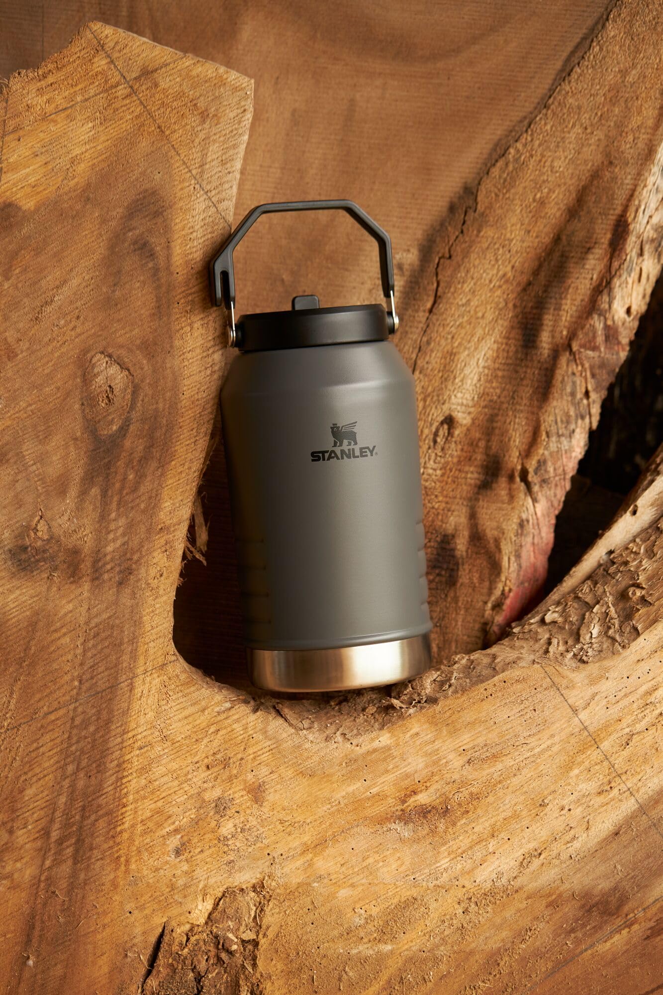 Stanley IceFlow Stainless Steel Tumbler - Vacuum Insulated Water Bottle for Home, Office or Car Reusable Cup with Straw Leak Resistant Flip Cold for 12 Hours or Iced for 2 Days, Mist, 30 OZ / 0.89 L
