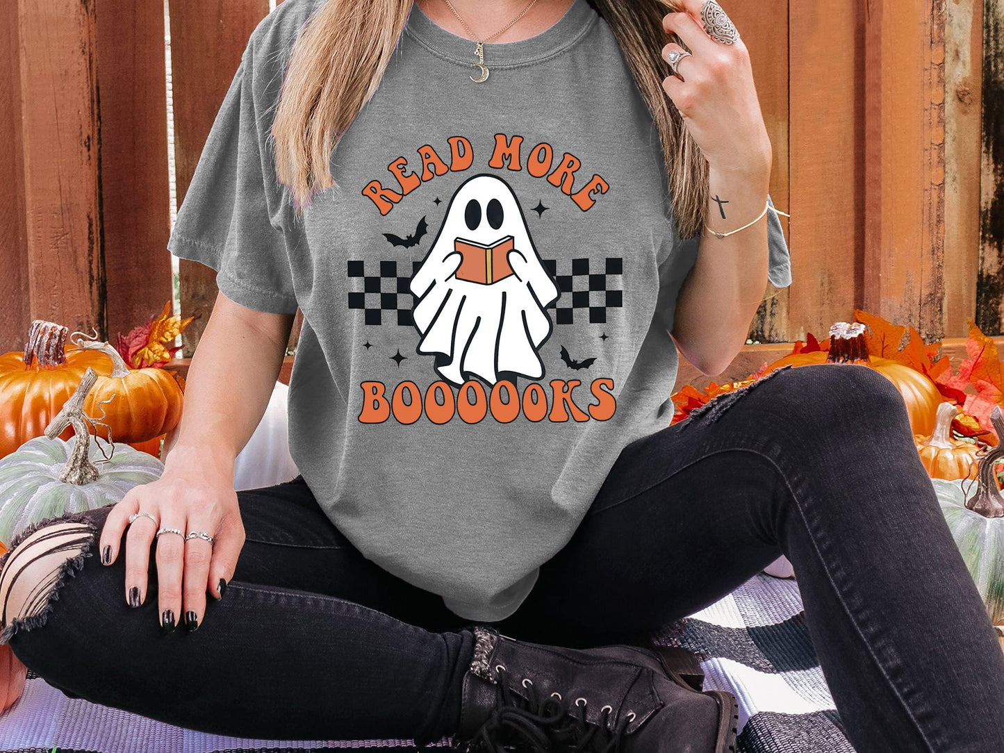 Halloween Teacher Shirts for Women Groovy Read More Books Ghost T-Shirt Short Sleeve Halloween Party Tee Tops